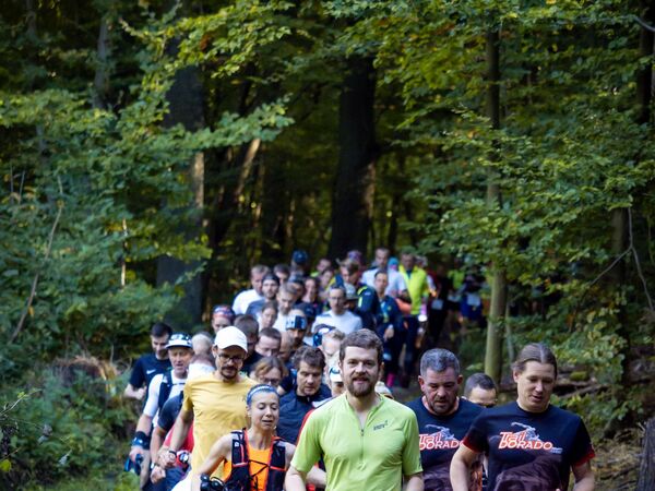 Der Ufer-Lauf - Wir schenken Hoffnung | Dr. Michele Ufer, Speaker, Sportpsychologe, Extremläufer