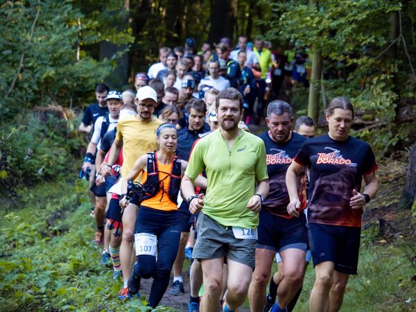Der Ufer-Lauf - Wir schenken Hoffnung | Dr. Michele Ufer, Speaker, Sportpsychologe, Extremläufer